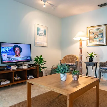 Villa Waters Edge 106S